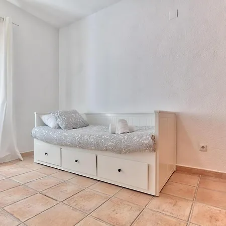 Villa Nomad